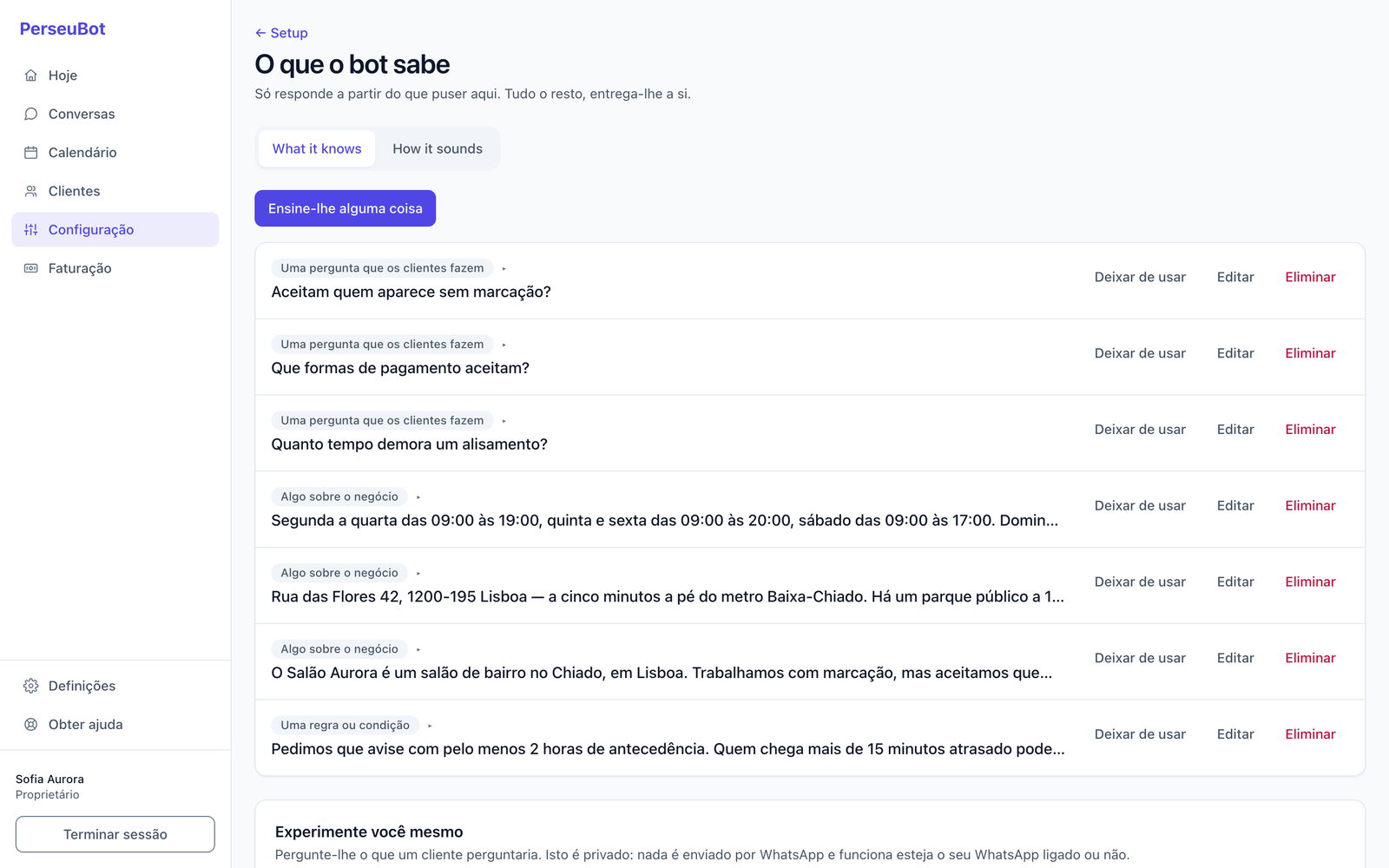 Ecrã do PerseuBot com a lista do que o bot sabe: serviços com preços, horário, política de desmarcação e perguntas frequentes.
